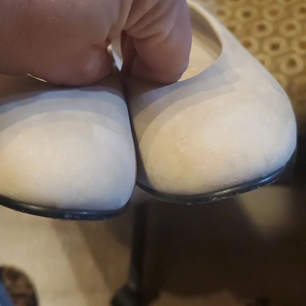 Delman bone heels - Picture 7 of 8